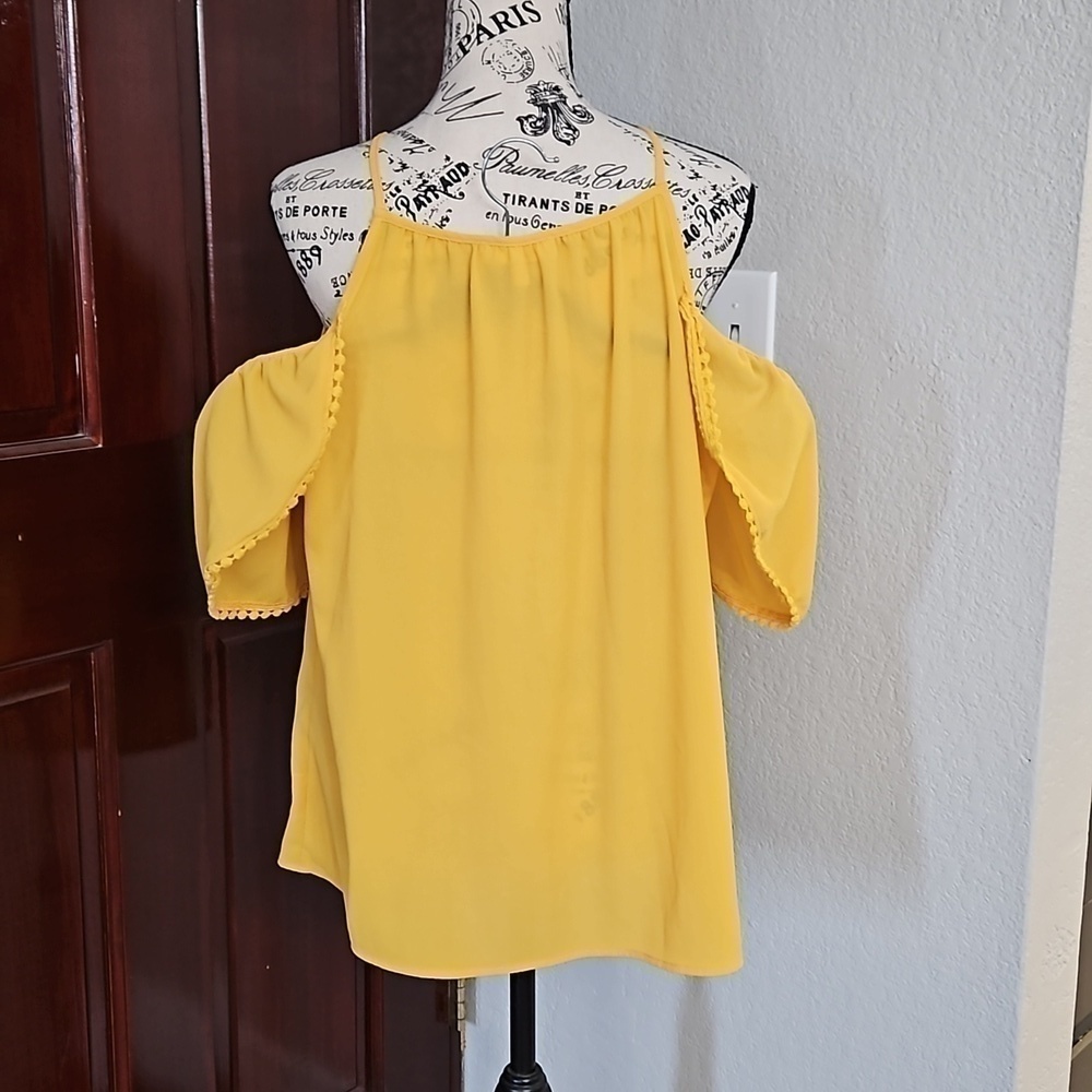Off Shoulder Top Size Extra Large - Picture 3 of 4